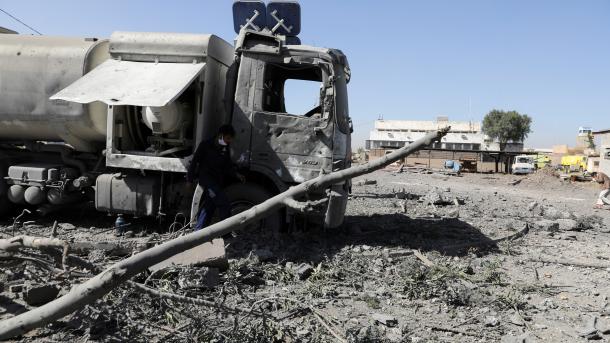 Jemen – Në sulmin me raketa balistike të huthive humbin jetën 12 ushtarë jemenas | TRT  Shqip