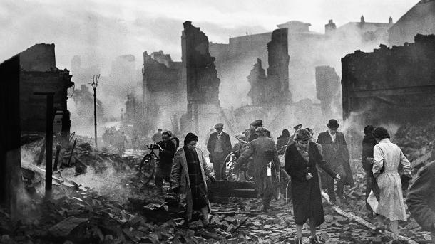Hoy en 1940, Alemania inició los bombardeos denominados “El Blitz” contra Londres