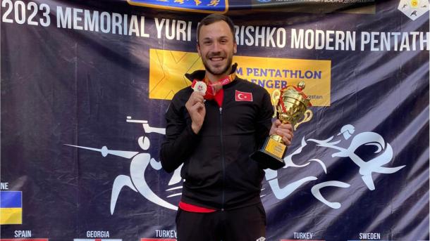 Turkiya milliy sportchisi Bug'ra Unal Qirg'izistonda chempion bo'ldi