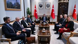 دیدار معاون وزیر امور خارجه ترکیه با وزیر معادن و انر ژی الجزایر