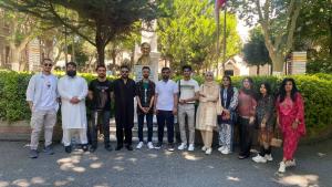 ترکیہ میں ترکش گورنمنٹ سکالرشپ کے حامل پاکستانی طلباء کی نمائندہ تنظیم YPSSI کا "دارالآجزا" کا دورہ