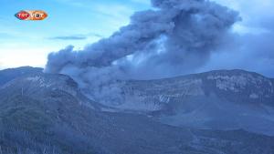 El volcán Turrialba en Costa Rica registra una de sus erupciones más potentes