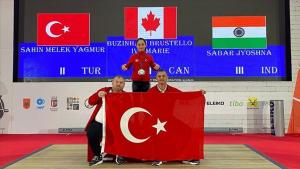 وزنه‌بردار زن ترکیه در مسابقات ستارگان جهان سه مدال کسب کرد