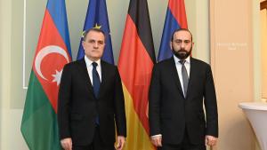 Azerbaýjanyň we Ermenistanyň Daşary Işler Ministri Berlinde Duşuşdy