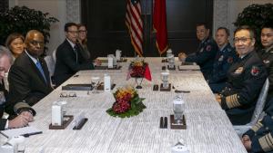 中美防长在新加坡会晤