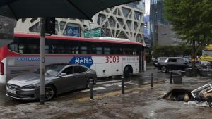 بارش باران شدید در کره جنوبی؛ 9 نفر جان باختند