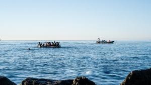 Spagna, migranti scaricati in mare dai trafficanti
