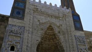 Las Puertas De Piedra Medievales De Alaeddin Citadel Decoradas Con Motivos  Islámicos Hechos De Mosaicos De Piedra, Konya, Turquía. Fotos, retratos,  imágenes y fotografía de archivo libres de derecho. Image 50189467