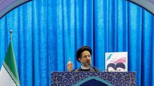 امام‌جمعه موقت تهران: نفت، مصیبتی برای اقتصاد ایران است