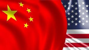 美军舰进入南中国海 致中美关系紧张