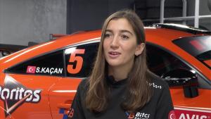 Seda Kaçan, primera y única mujer piloto del Campeonato Turco de Pista