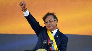 کولمبیا میں بائیں بازو کے نظریات کے حامل صدر نے حلف اٹھا لیا