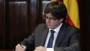 Puigdemont da marcha atrás de hacer declaración de independencia catalana
