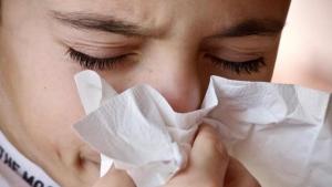 Salqın tiyü, gripp häm antibiotik belän däwalanu