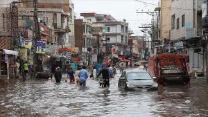 پاکستان کے مختلف علاقوں میں مون سون بارشوں کے نتیجے  نشیبی علاقے زیرآب آگئے