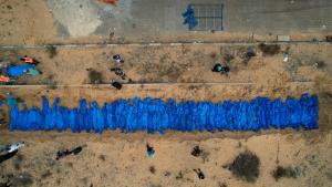 Reações dos EUA e África do Sul à descoberta de valas comuns com 283 corpos em Gaza