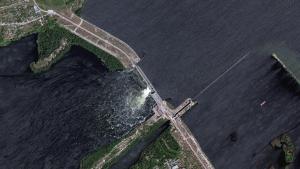 El secretario general de la OTAN califica de “escandalosa” la destrucción de la presa de Kajovka
