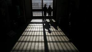 ماہ رمضان کا آغاز،عرب امارات نے 1025 قیدیوں کو عام معافی دے دی