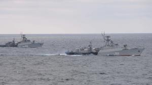 Руските военни кораби започнаха учения в Черно море