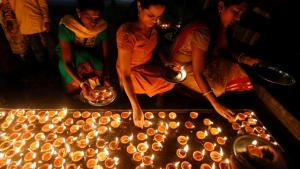 印度隆重庆祝排灯节