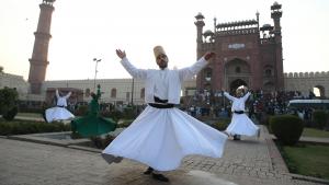 اجرای  رقص سماع در لاهور پاکستان