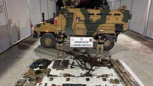 Голямо количество оръжия и боеприпаси на ПКК са открити и иззети в окръг Хаккяри