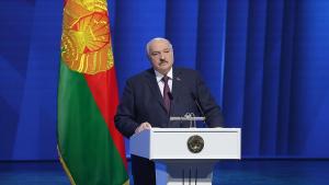 Лукашенко обвини НАТО в нарастване на военните сили по границите...