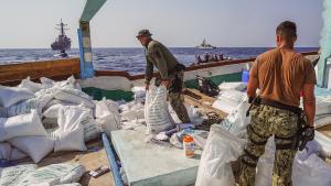 ایران سے یمن جانے والی کشتی پر امریکی قبضہ،بھاری تعداد میں اسلحہ برآمد