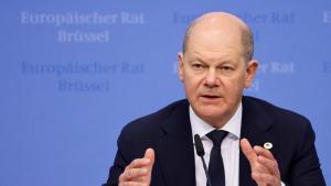 Chanceler alemão opõe-se à utilização de armas ocidentais para atingir alvos russos