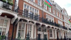 آذربایجان ینگ لندن دأکی ایلچیحاناسینا هۆجۆم قورالدی