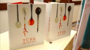El libro "La Cocina Turca con Recetas de Un Siglo", nominado a 2 premios en concurso internacional