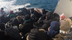 Roja Bregdetare turke shpëtoi 36 emigrantë të parregullt të prapësuar nga Greqia në Egje