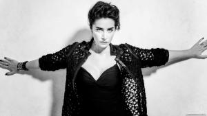 دنیای ستارگان 29 - "سیلا" خواننده خوش صدا و مدرن ترکیه