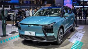 UE se pregătește să impună o taxă suplimentară pentru automobilele electrice importate din China