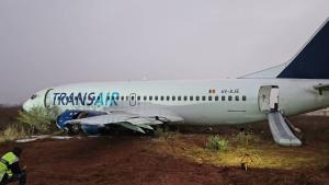 خروج هواپیمای مسافربری از پیست در داکار