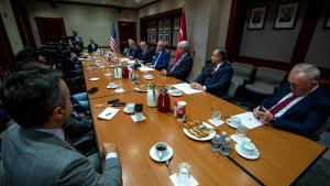 Türkiye y Estados Unidos mantienen sus intensas negociaciones sobre aviones de combate F-16
