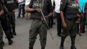 Нигерияда коопсуздук күчтөрүнө буктурма коюлуп: 41 киши набыт болду