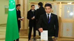 Turkmenistán dijo Berdimujamédov por la tercera vez