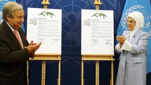 امضای اعلامیه حسن نیت برای انتشار "پروژه زباله صفر" از سوی امینه اردوغان و گوترش