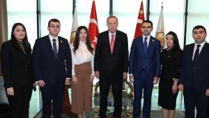 اردوغان، رئیس اتحادیه جوانان حزب آذربایجان نوین را به حضور پذیرفت