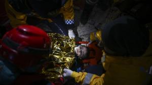 افزایش شمار قربانیان زلزله ترکیه به 7108 نفر