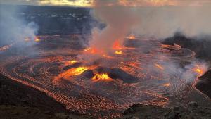 Вулканът Килауеа на Хаваите започна отново да изригва