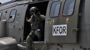 nato kosowodiki tinchliq saqlighuchi qisimning esker sanini köpeytidu