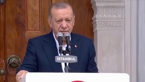 جمهوررئیس اردوغان استانبولده قیته قوریش ایشلری تکمیل بولگن مسجد نی افتتاح قیلدی