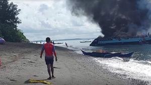 菲律宾一船只起火 造成1人死亡