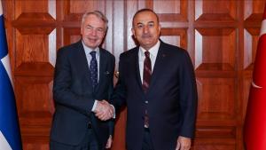 Mewlüt Çawuşoglu Finlýandiýaly Kärdeşi Bilen Telefon Arkaly Söhbetdeşlik Geçirdi