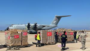 Turkiye tende la mano di aiuto al Libano