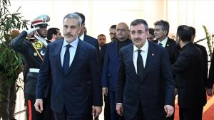 حضور معاون رئیس جمهور ترکیه در مراسم تشییع و تاکید بر ادامه همبستگی با دولت و مردم ایران