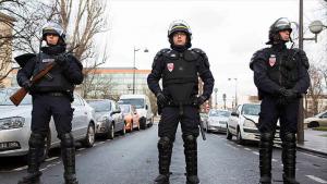 Francia ombudsman: túlzott erőszakot alkalmaz a rendőrség a tüntetések során