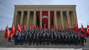 Peste 200 000 de cetățeni au vizitat mausoleul Anıtkabir ieri